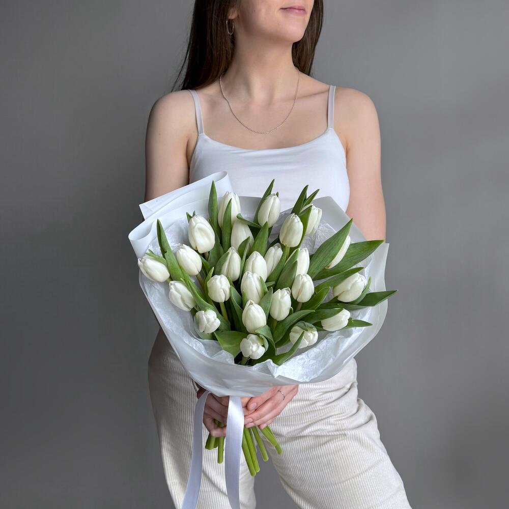 Белые тюльпаны — вид 5